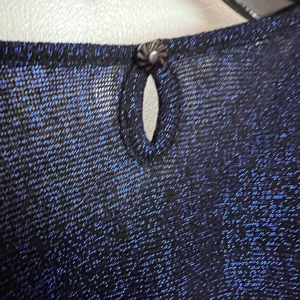 Shimmer top - Picture 3 of 10